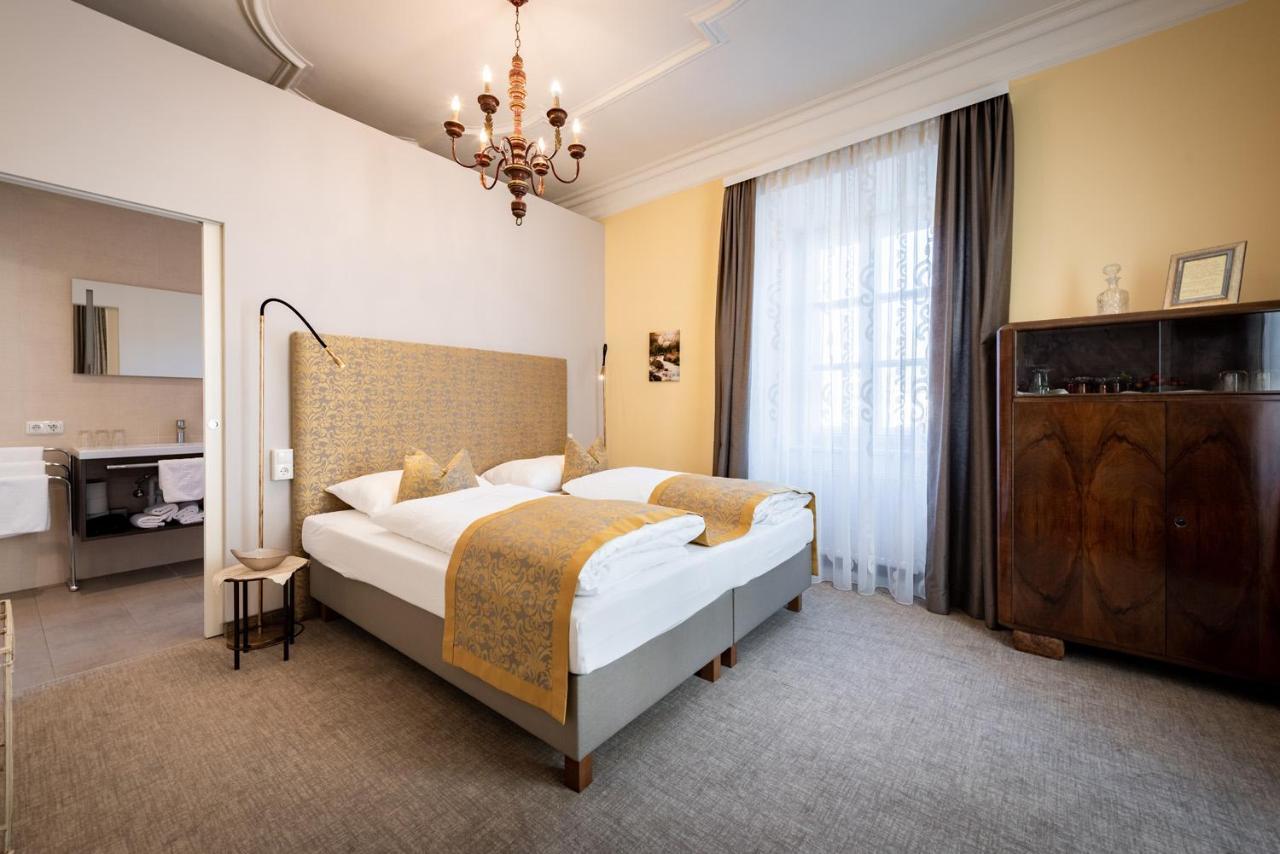 Schlosshotel Mitterhart *